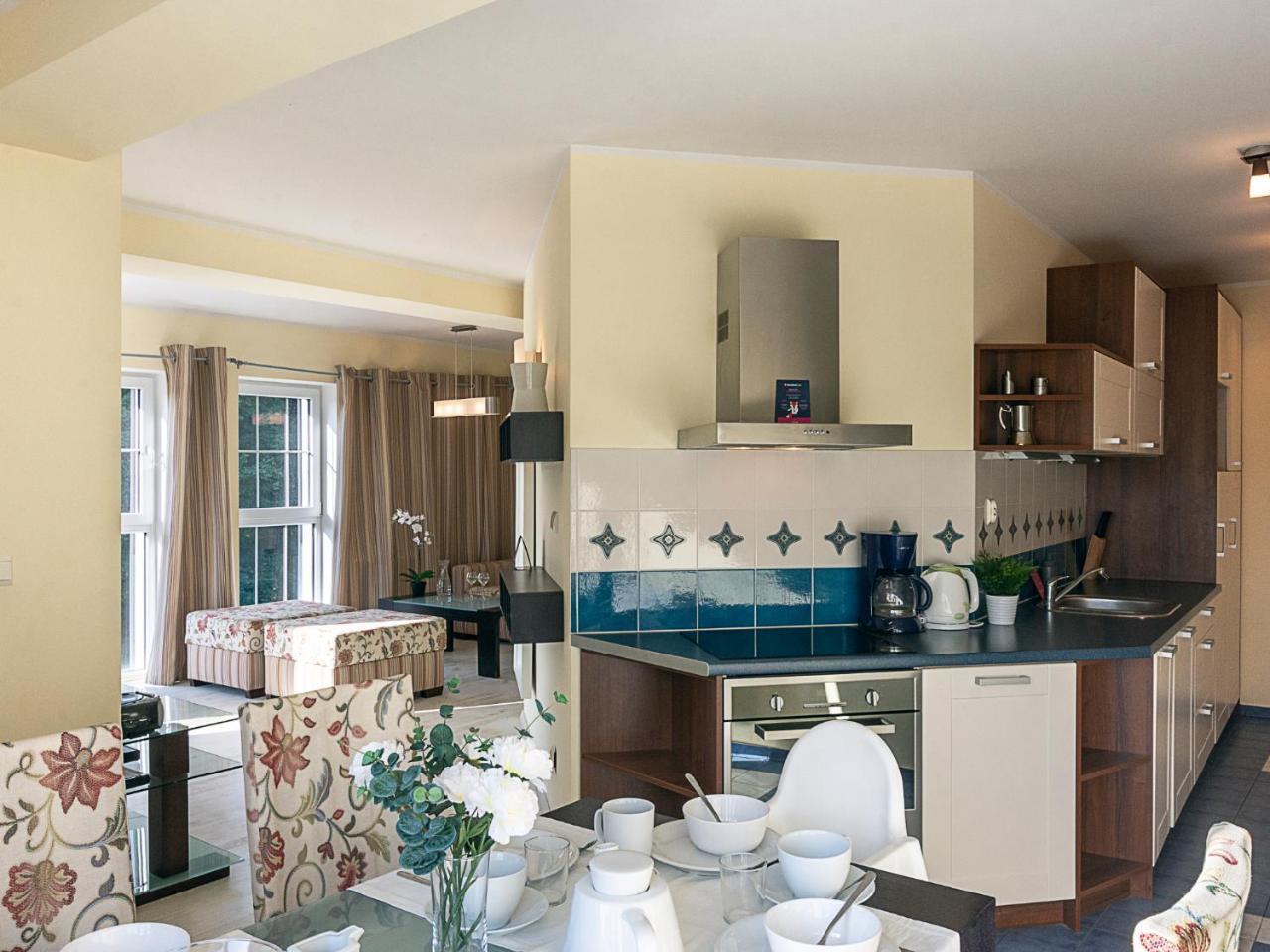 Vacationclub - Rezydencja Bursztyn Apartament 31 Świnoujście Buitenkant foto