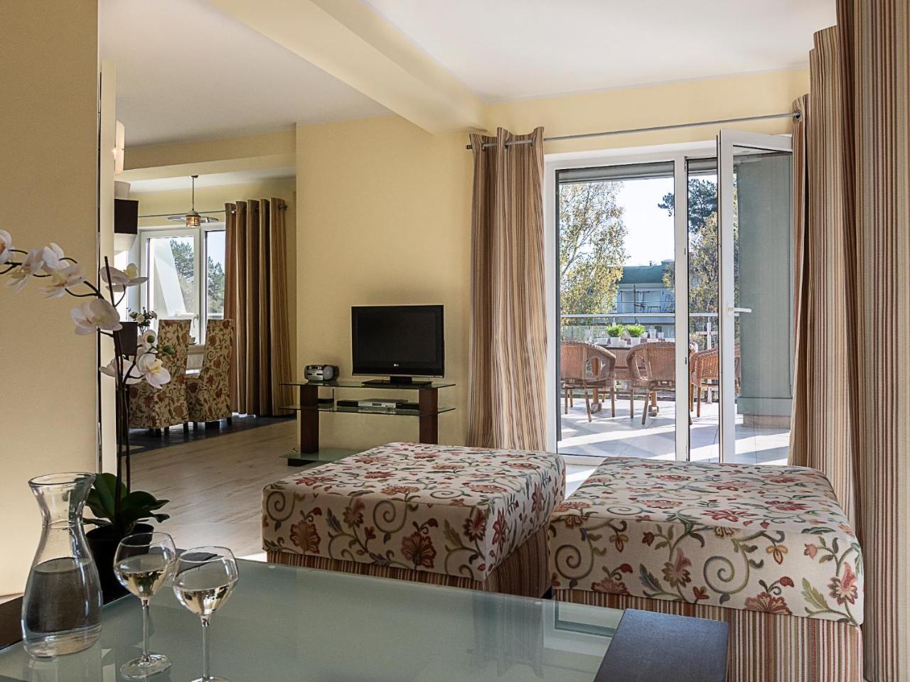 Vacationclub - Rezydencja Bursztyn Apartament 31 Świnoujście Buitenkant foto