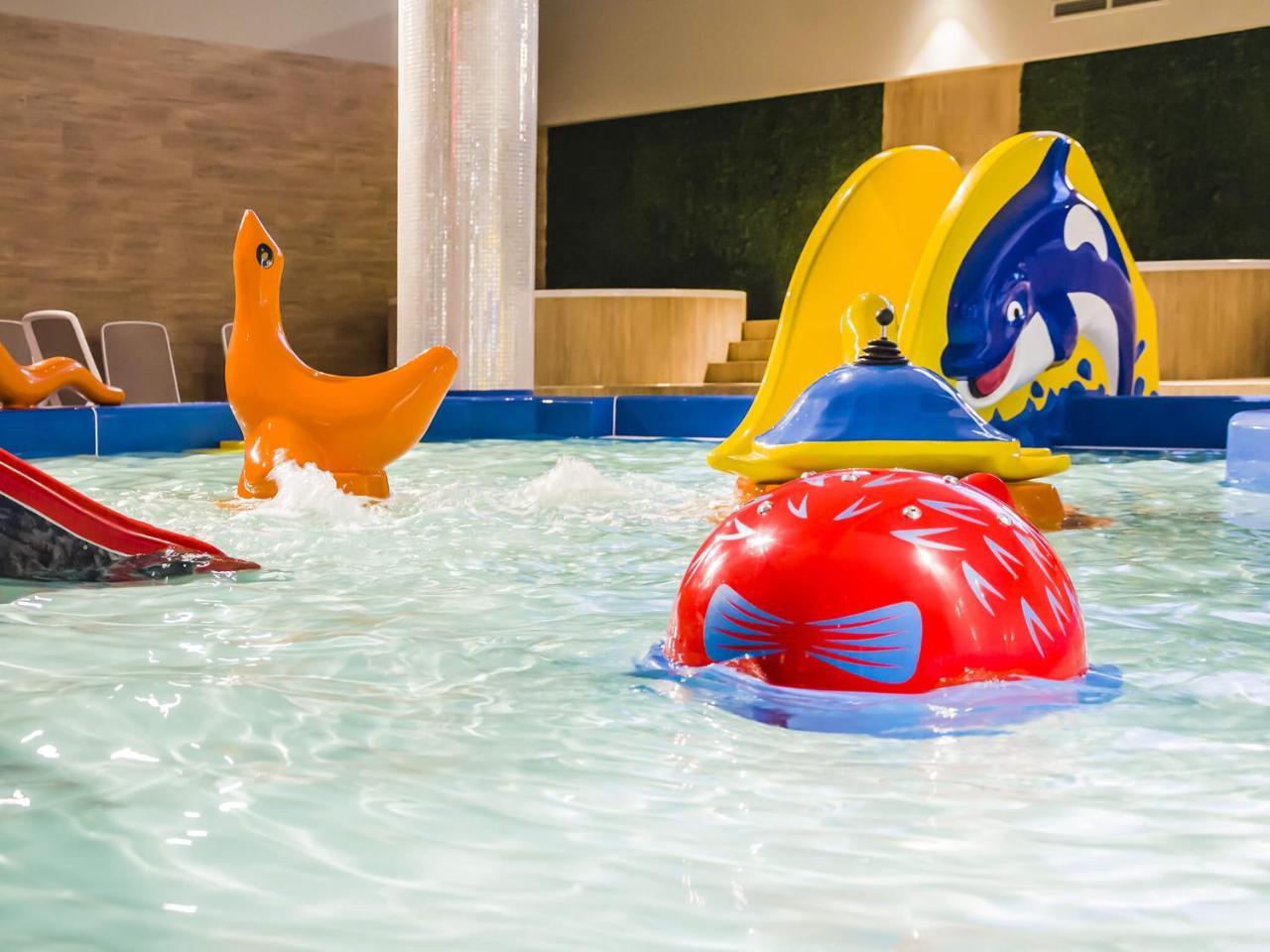 Vacationclub - Rezydencja Bursztyn Apartament 31 Świnoujście Buitenkant foto